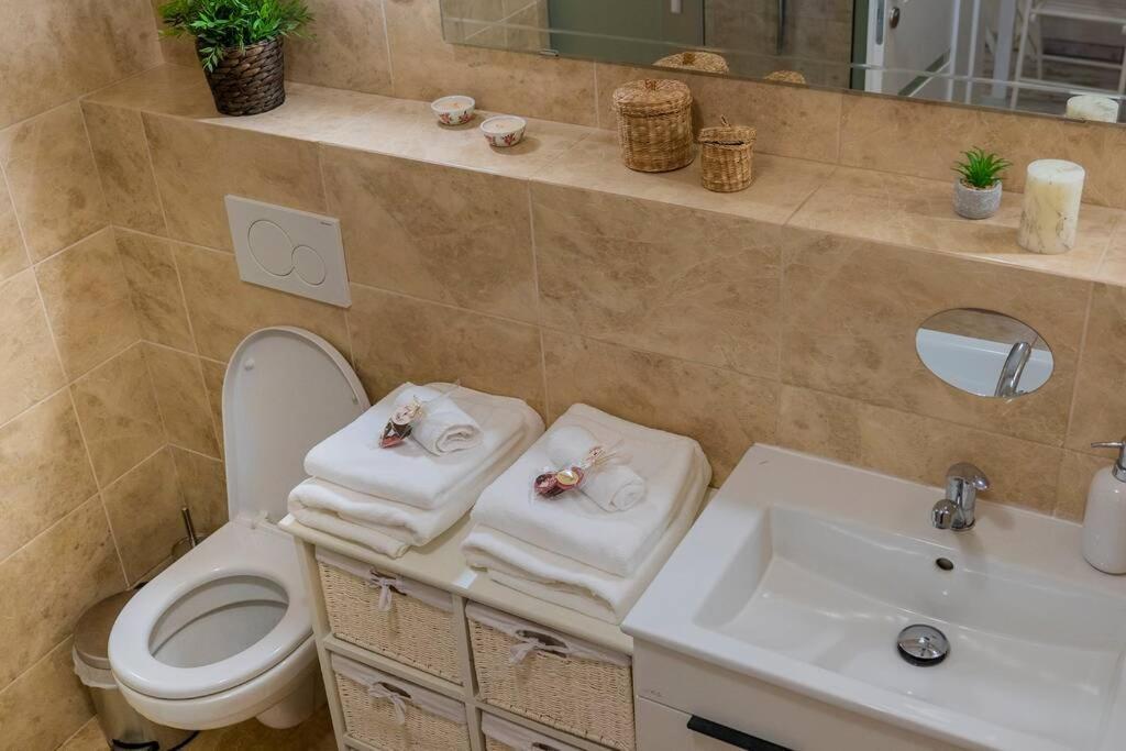 Provensalsky Rodinny Apartman Mandolina Bojnice Luaran gambar